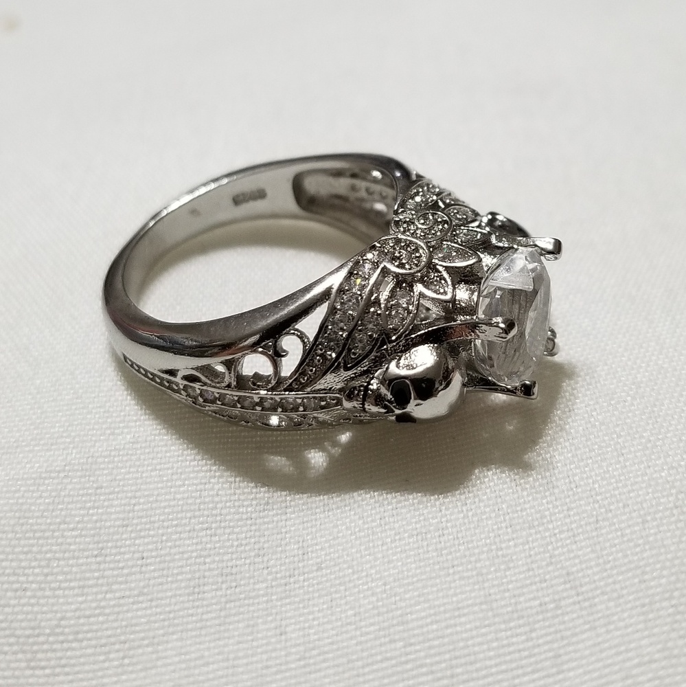 SKULL N HEARTS RING - Picture 7 of 8
